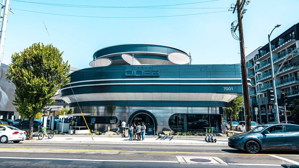 1 Tesla Diner Review 2025