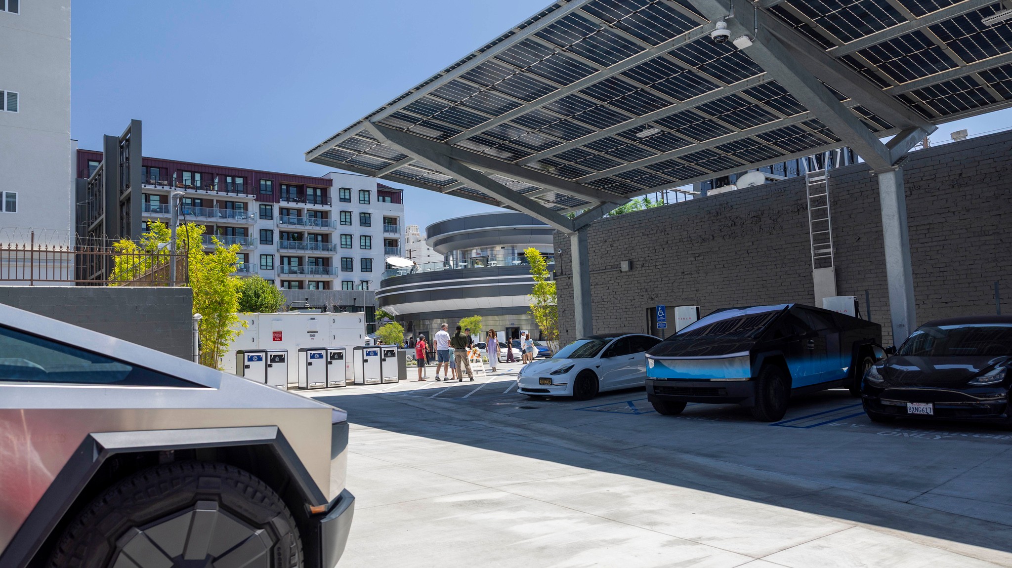 37 Tesla Diner Review 2025