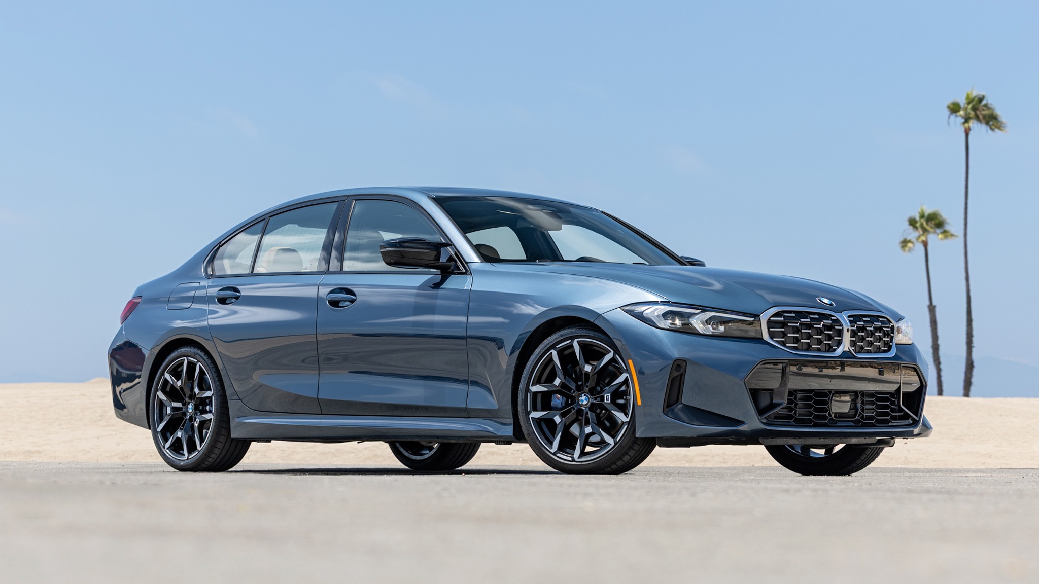 003 2025 BMW M340i Front Three Quarter