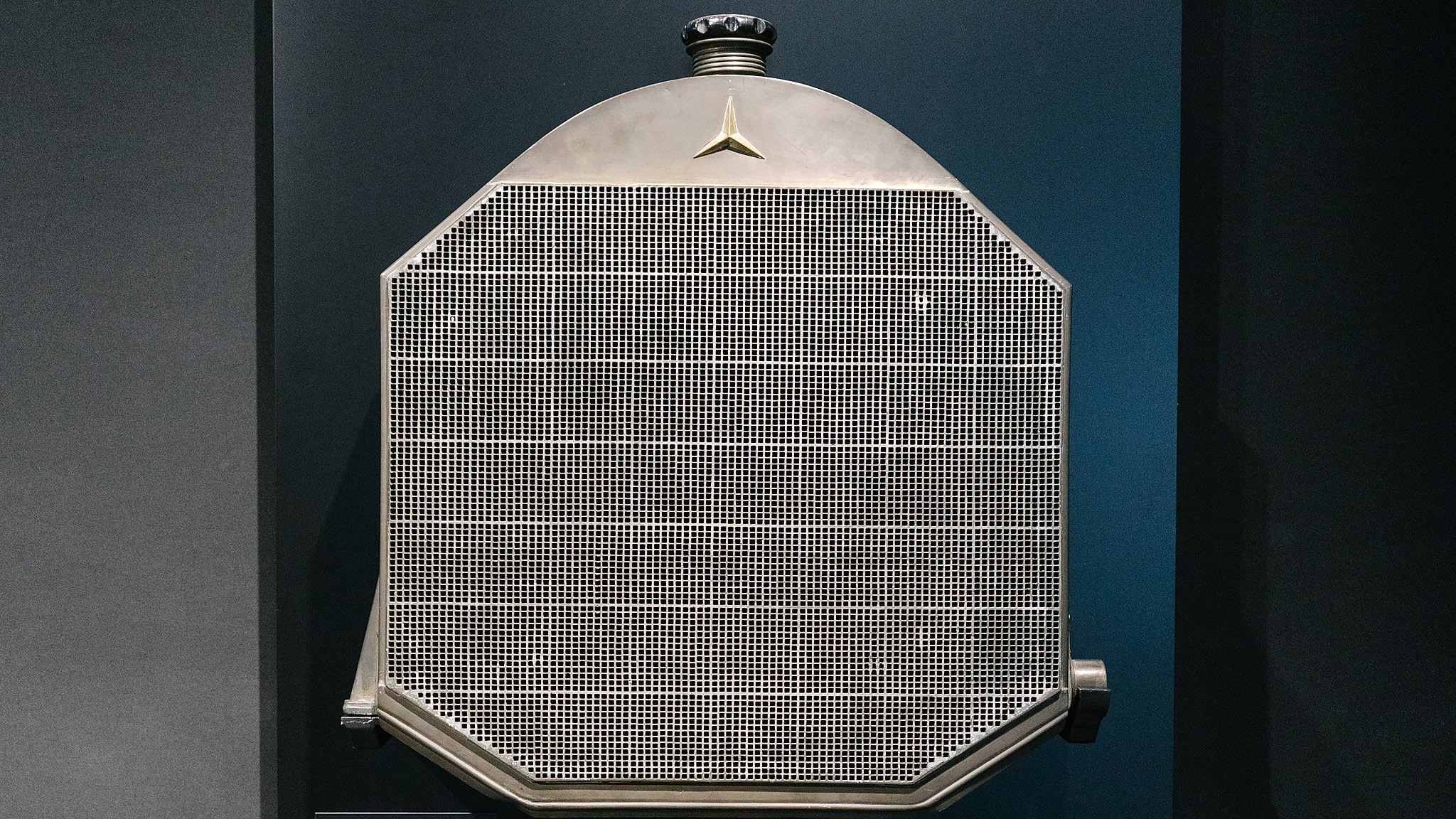 2027 Mercedes Benz GLC 1902 simplex grille 05