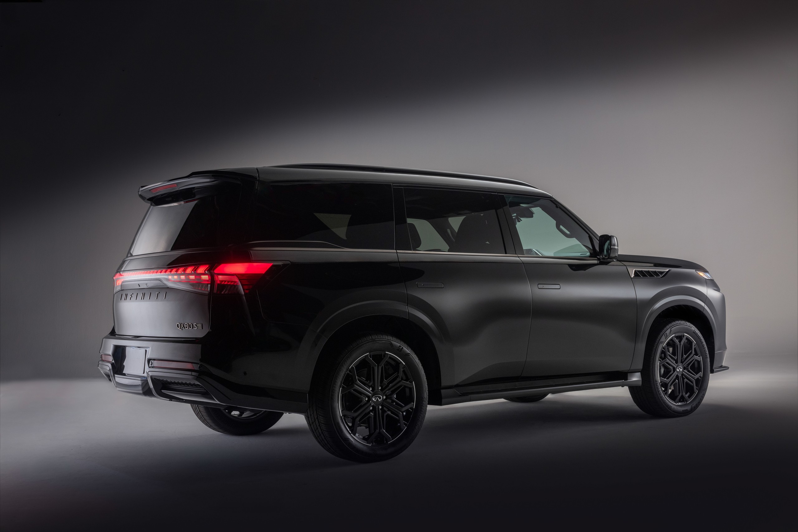 2026 INFINITI QX80 SPORT 8