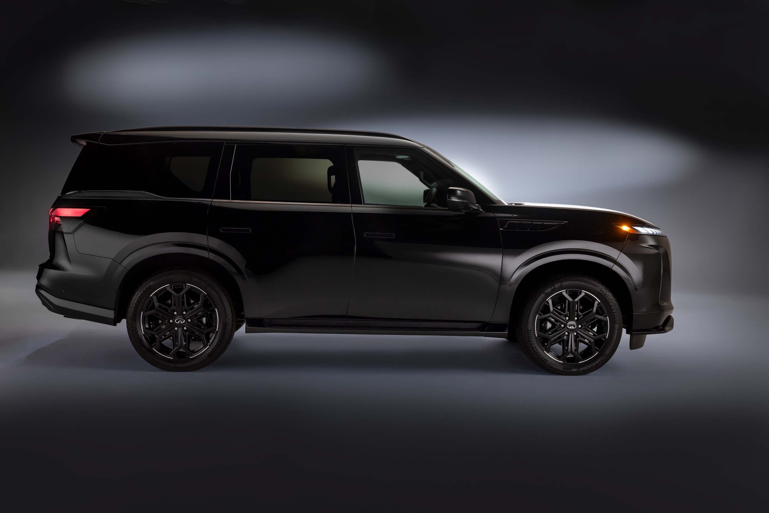 2026 INFINITI QX80 SPORT 12