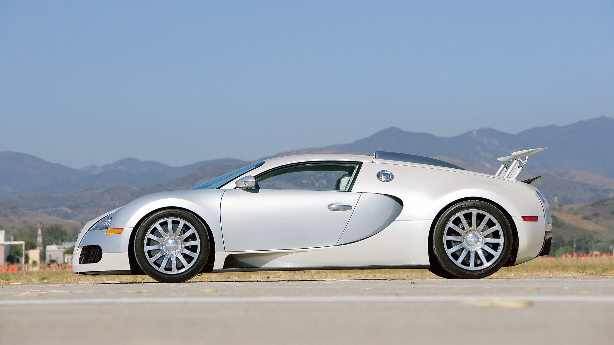 016  2006 bugatti veyron