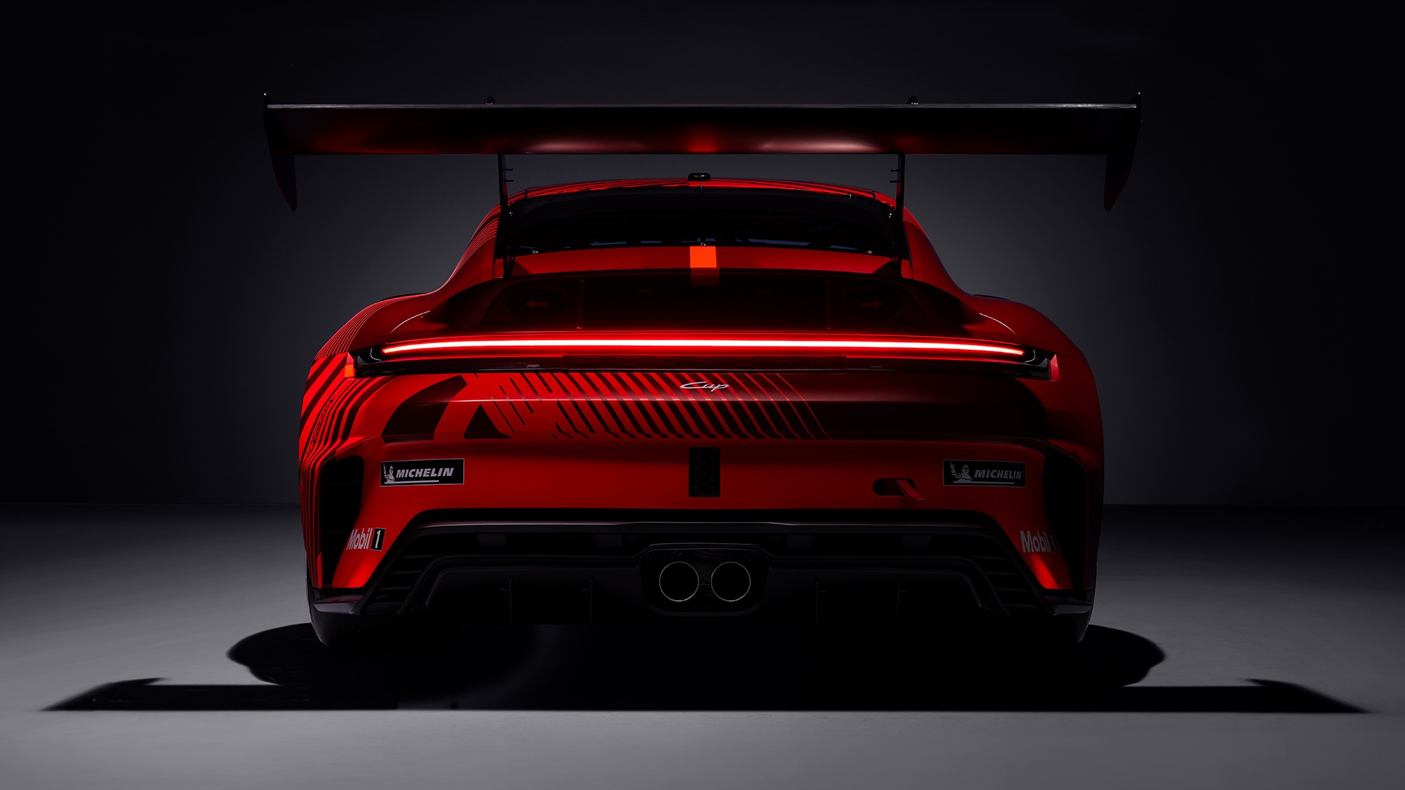 6 Porsche 911 Cup race car