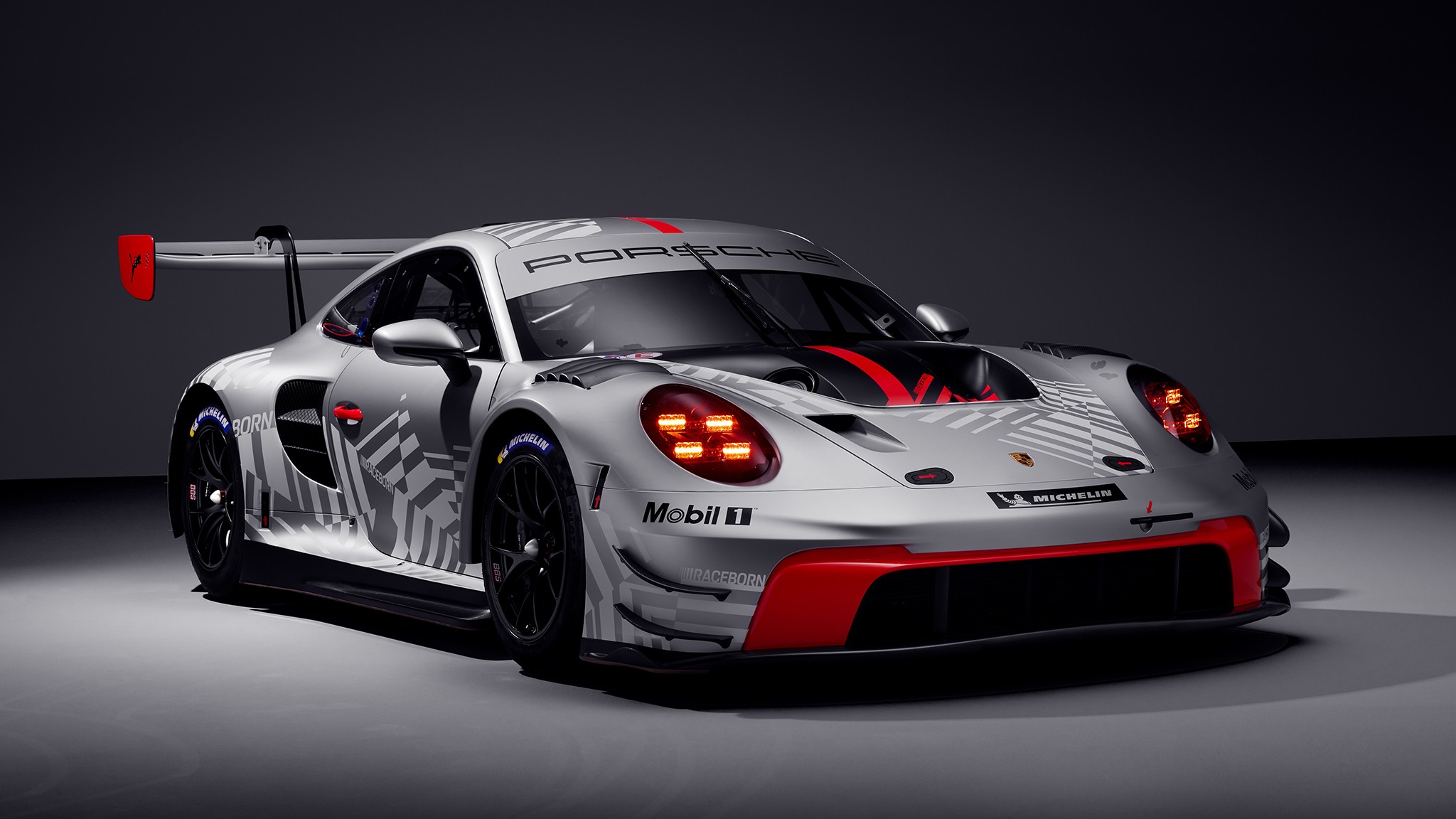 3 Porsche 911 GT3 R race car