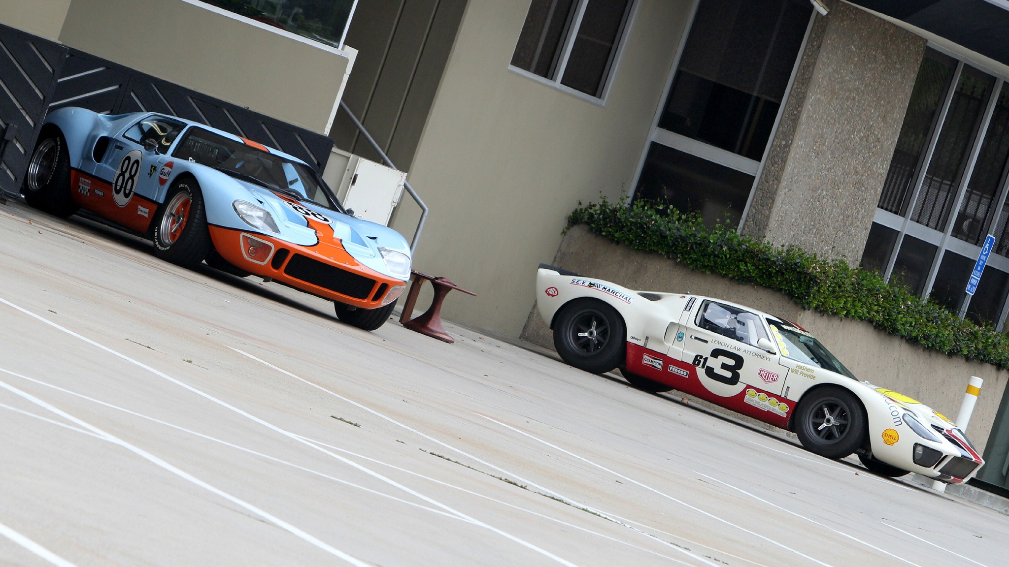 concours and coffee ford gt II 31 gt40s