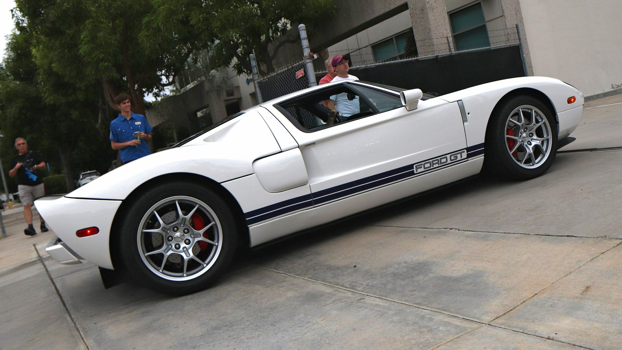 concours and coffee ford gt II 44 profie