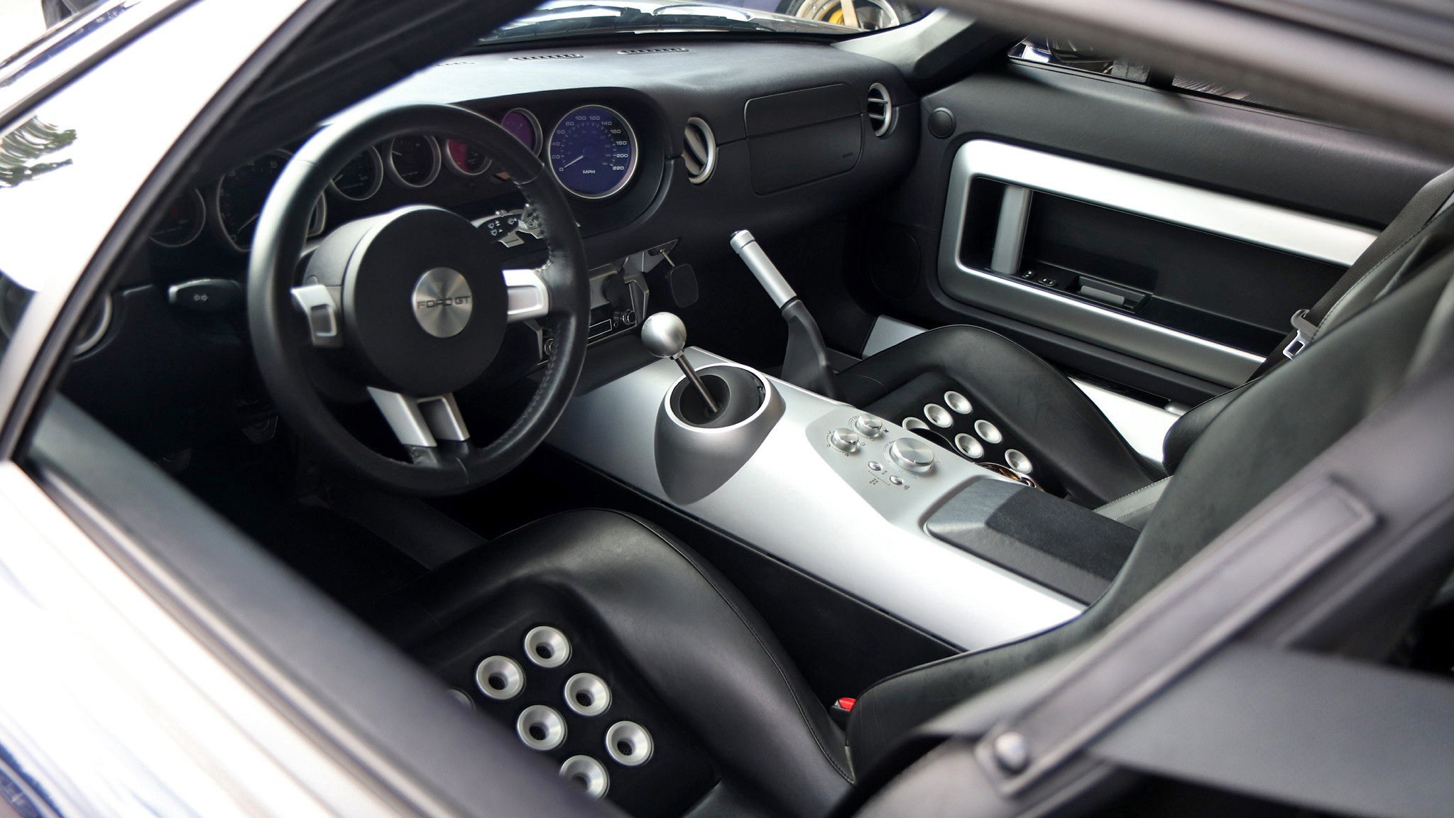 concours and coffee ford gt II 56