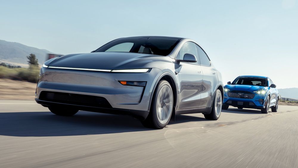 002 2025 Ford Mustang Mach E vs Tesla Model Y