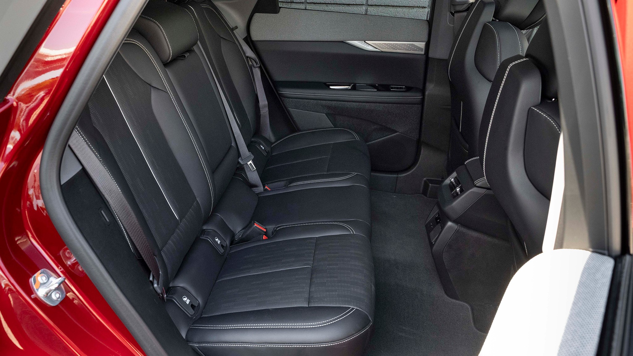 013 2025 Cadillac Optiq Sport