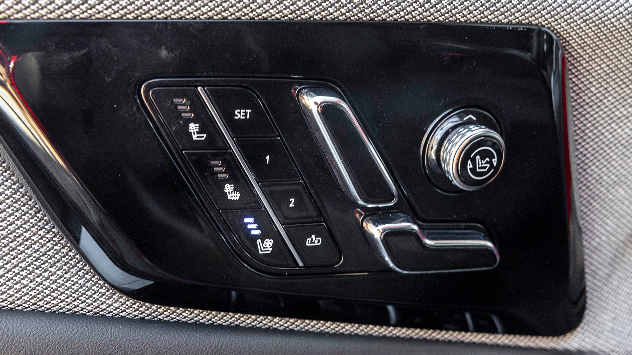 015 2025 Cadillac Optiq Sport