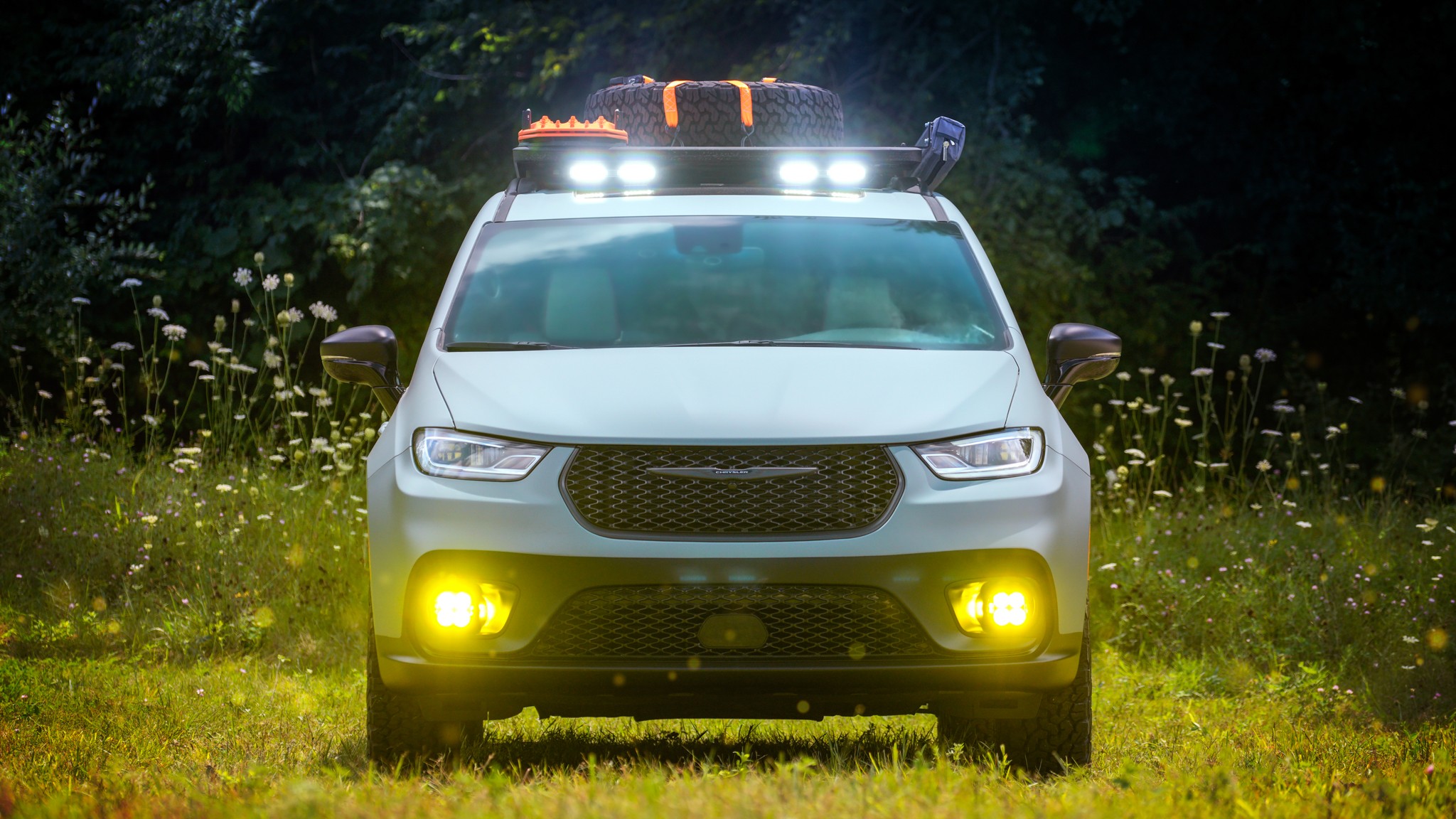 2025 Chrysler Pacific Grizzly Peak Concept 5