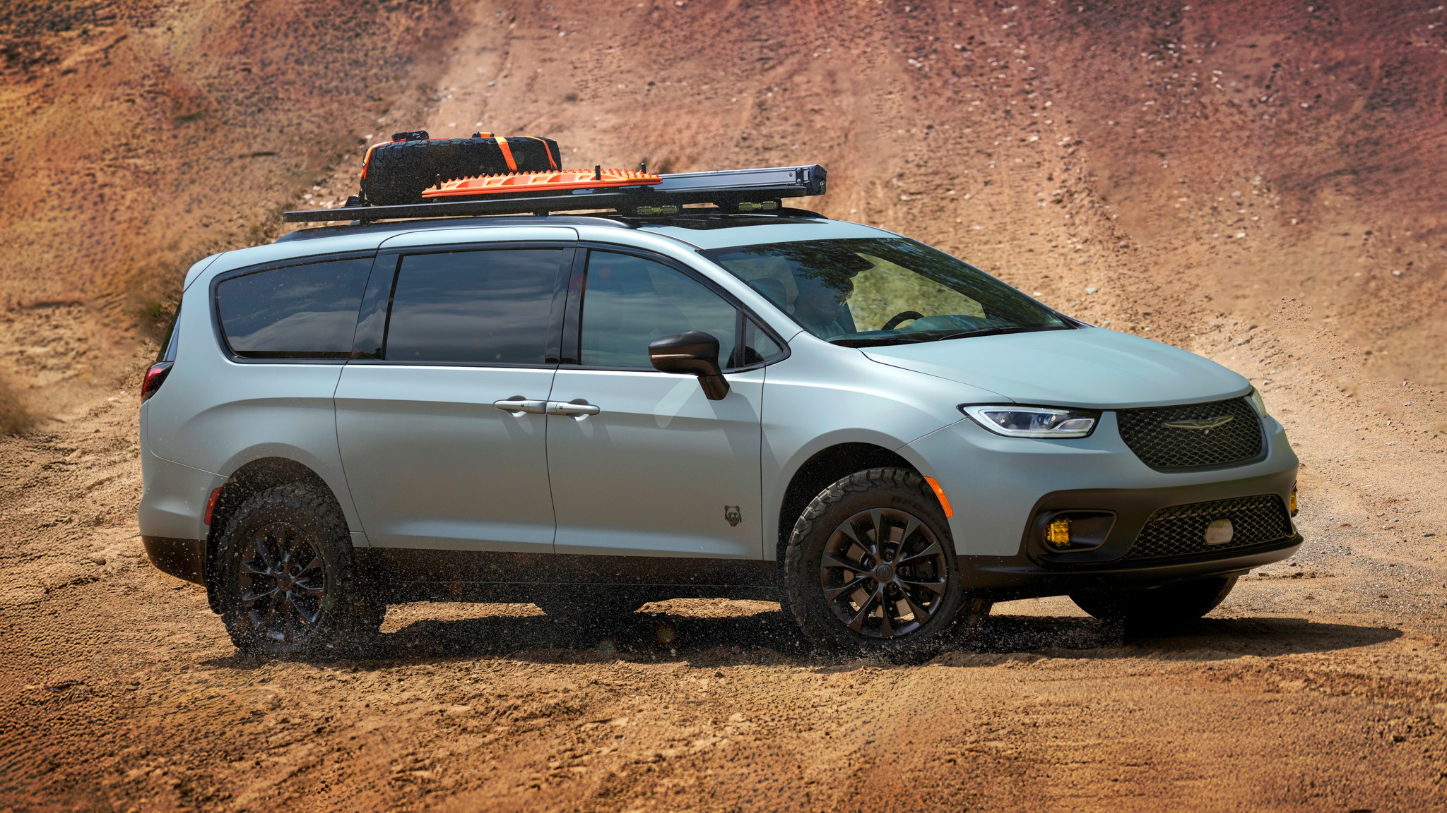 2025 Chrysler Pacific Grizzly Peak Concept 7