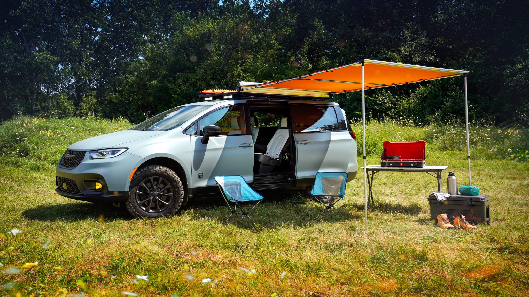 2025 Chrysler Pacific Grizzly Peak Concept 8