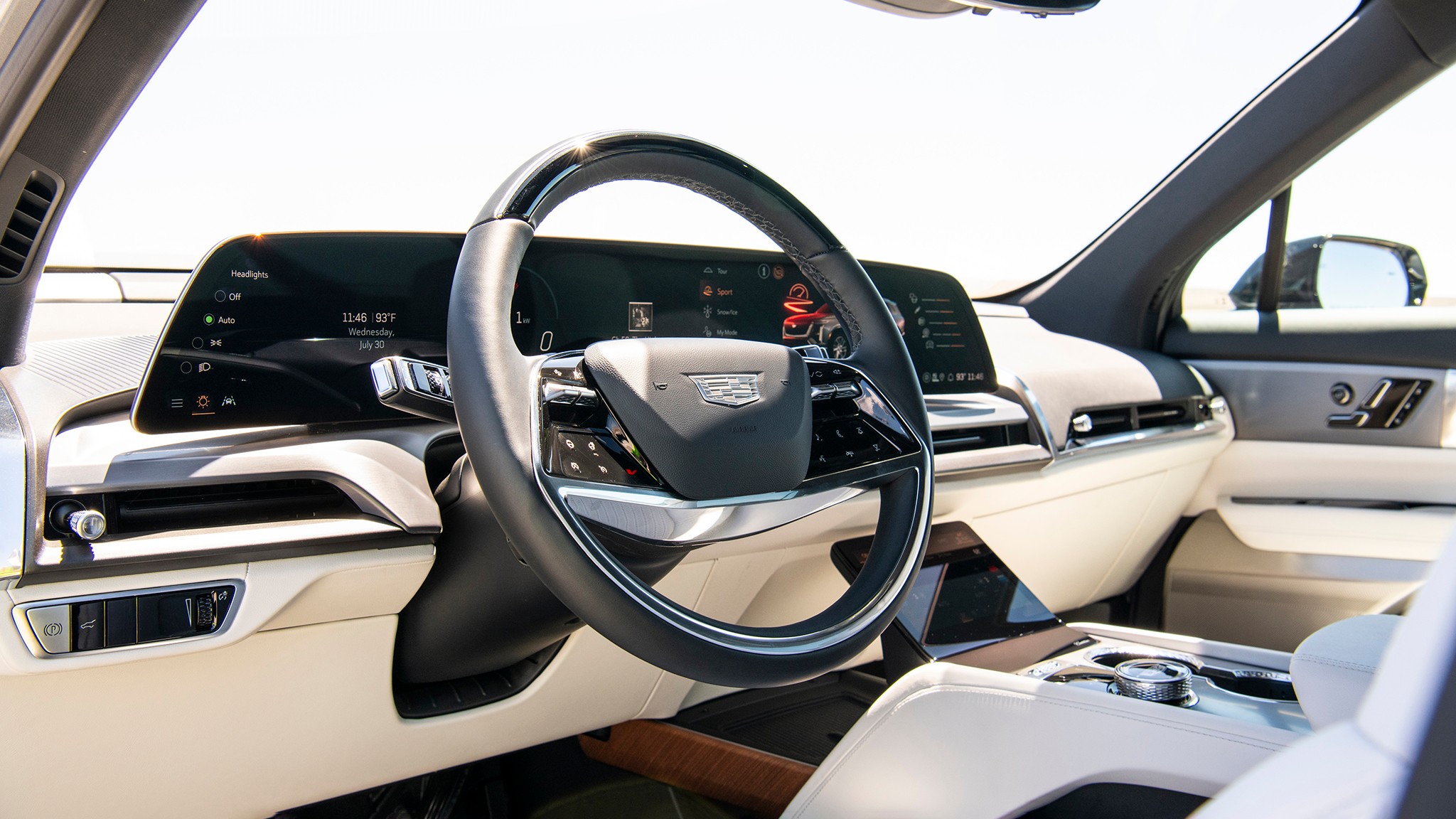 016 2026 Cadillac Vistiq