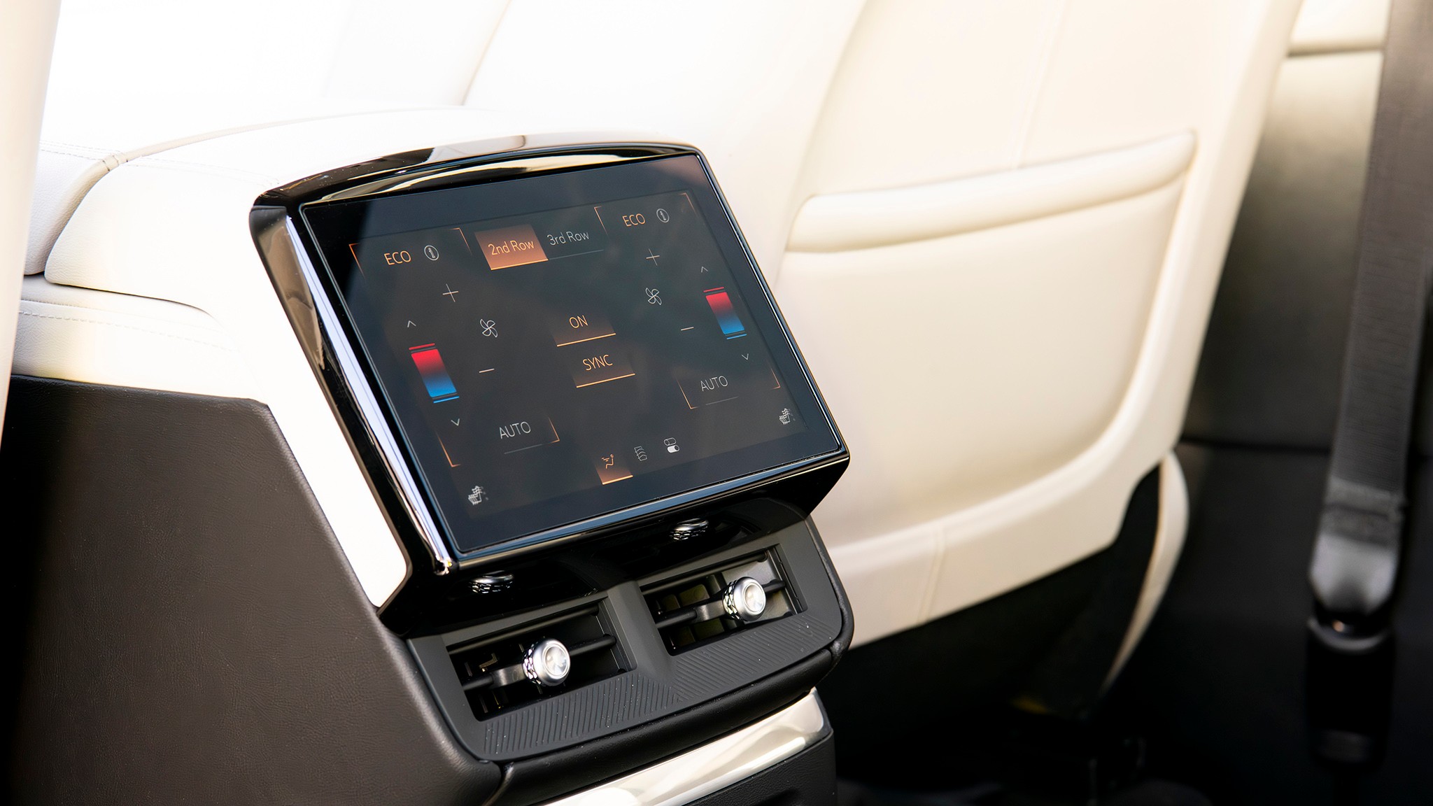 022 2026 Cadillac Vistiq