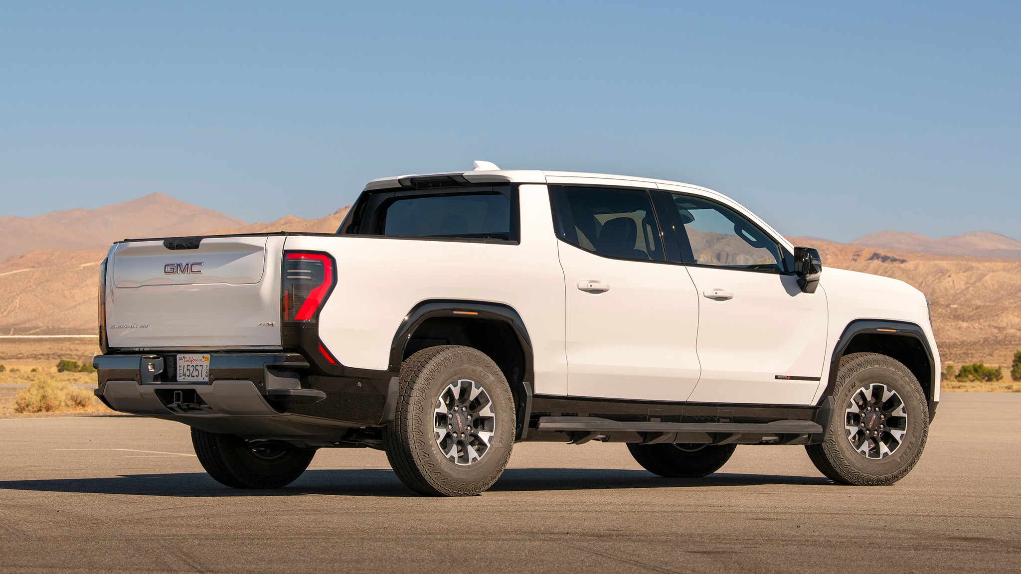 012 2025 GMC Sierra EV