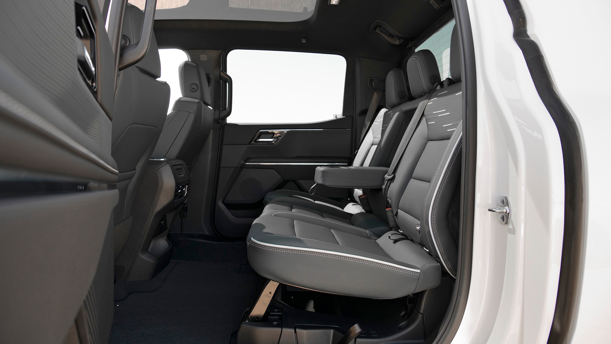 019 2025 GMC Sierra EV