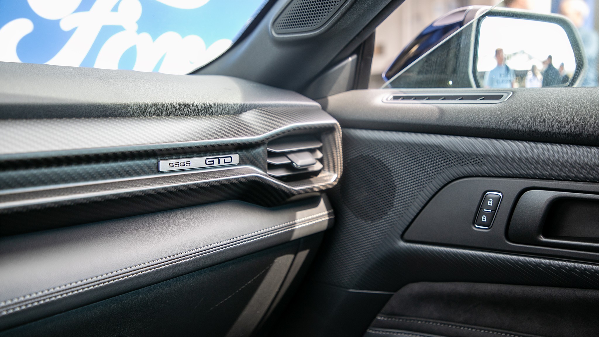 2025 ford mustang gtd lincoln navigator rejuvenate 8