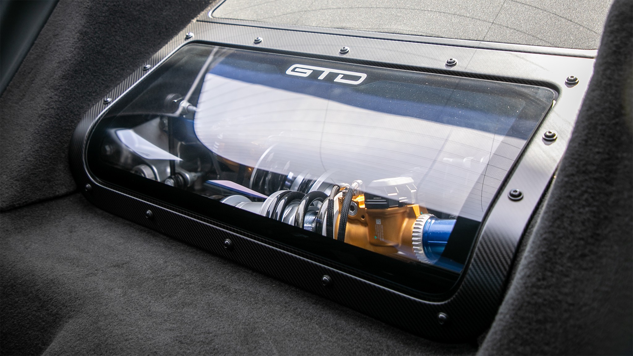 2025 ford mustang gtd lincoln navigator rejuvenate 10