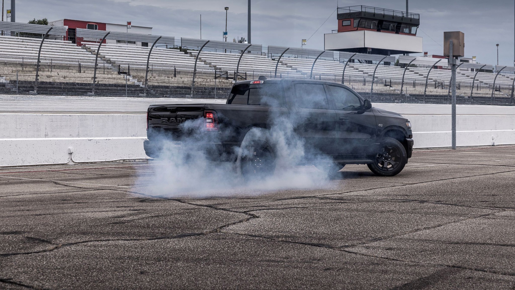 14 2026 Ram 1500 Hemi blackout