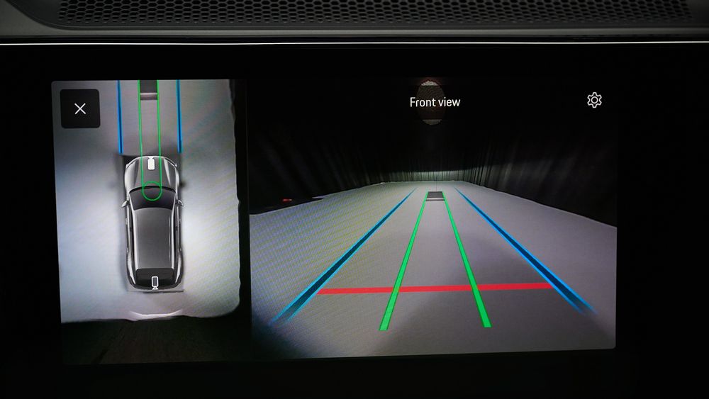 6 Porsche Cayenne EV Inductive Charging