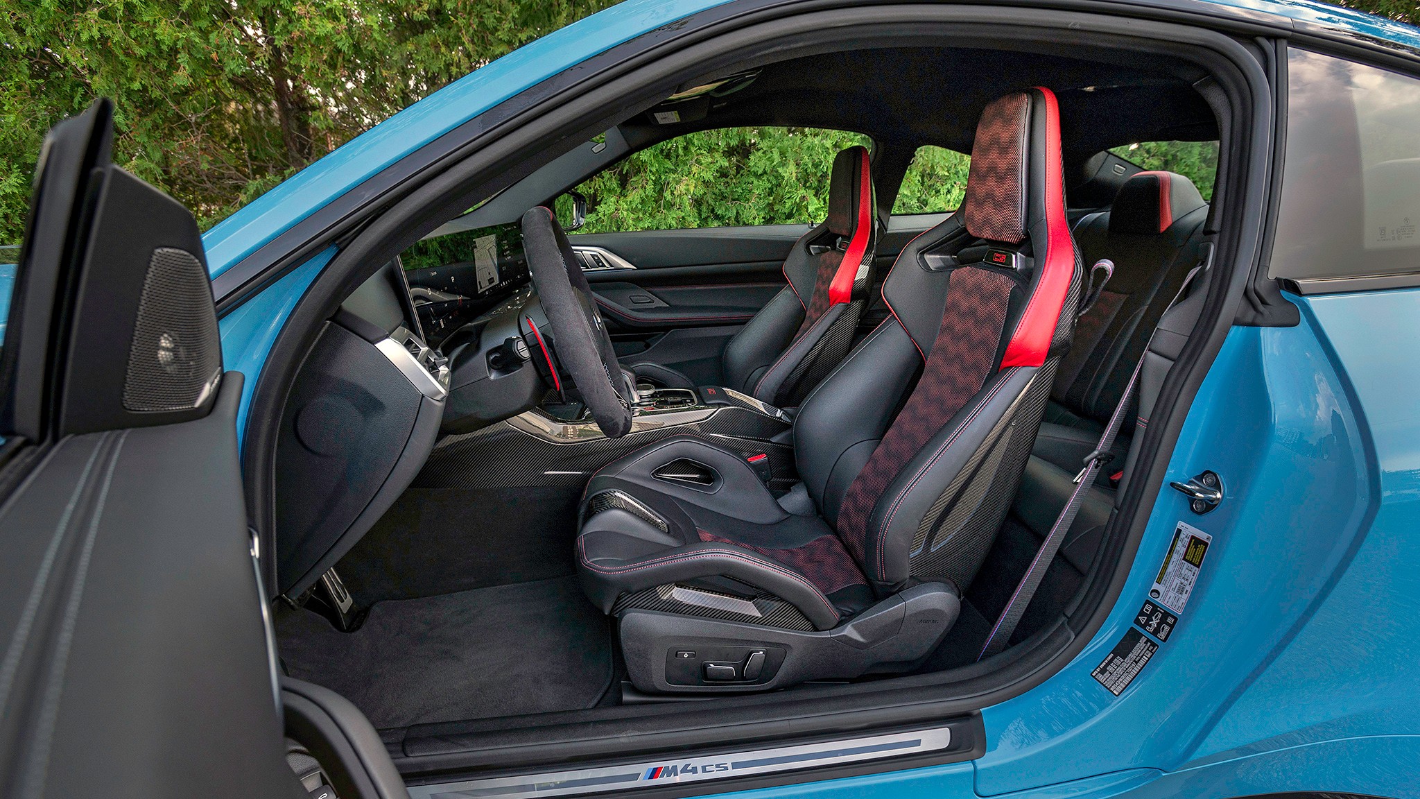 032 2025 BMW M4 CS Coupe