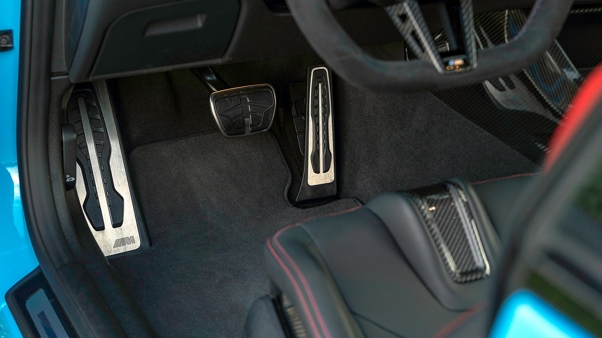 041 2025 BMW M4 CS Coupe