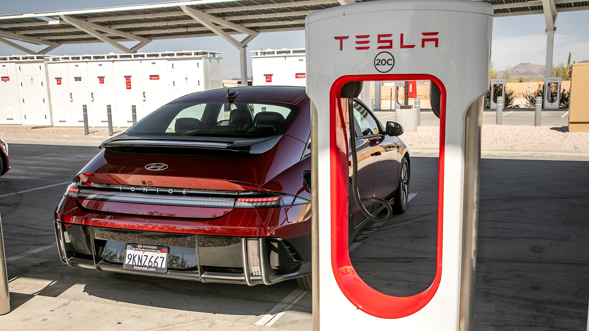 2024 Hyundai Ioniq6 005