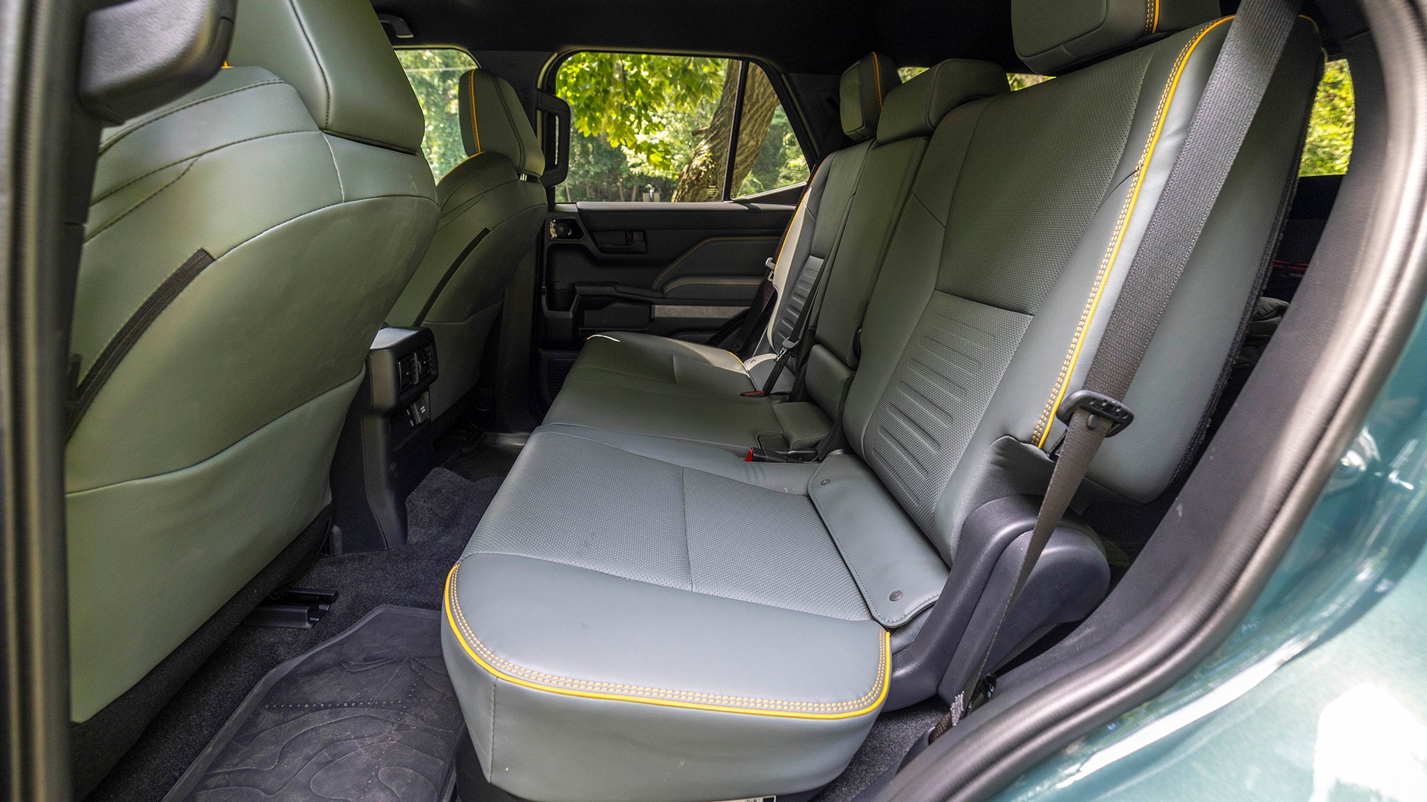 001 2025 Toyota 4Runner Trailhunter