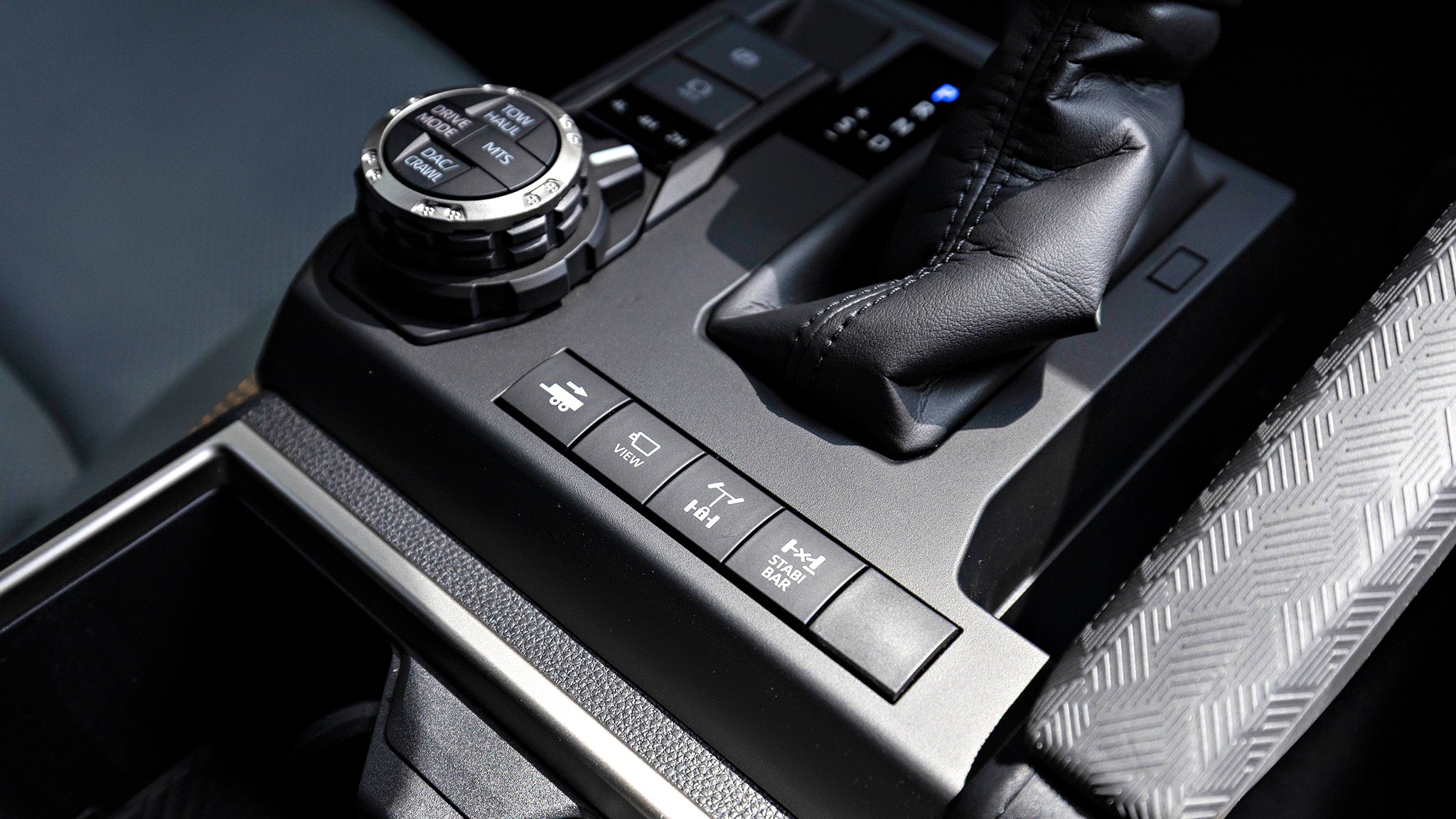 011 2025 Toyota 4Runner Trailhunter