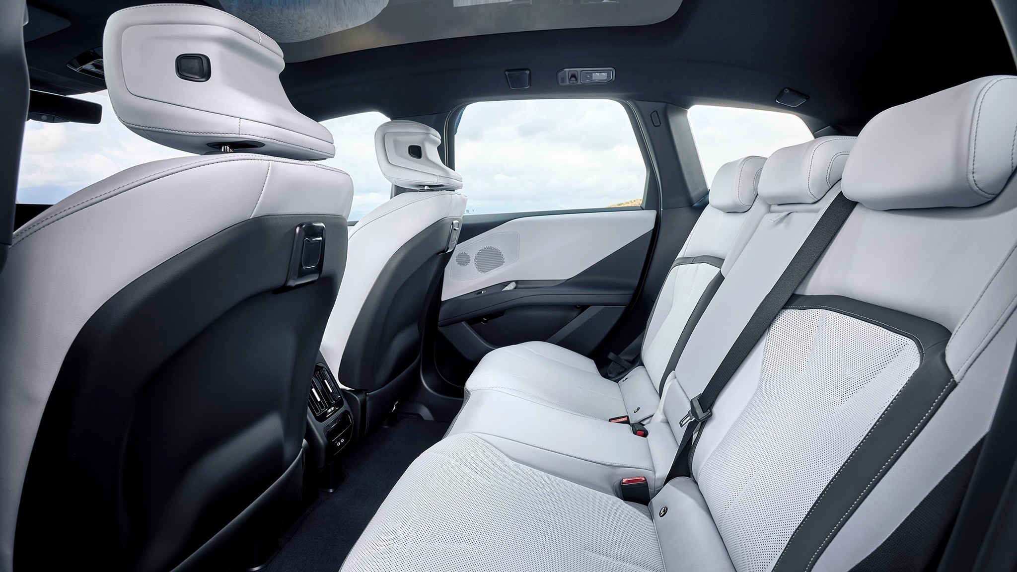 34 2027 BMW iX3 first look