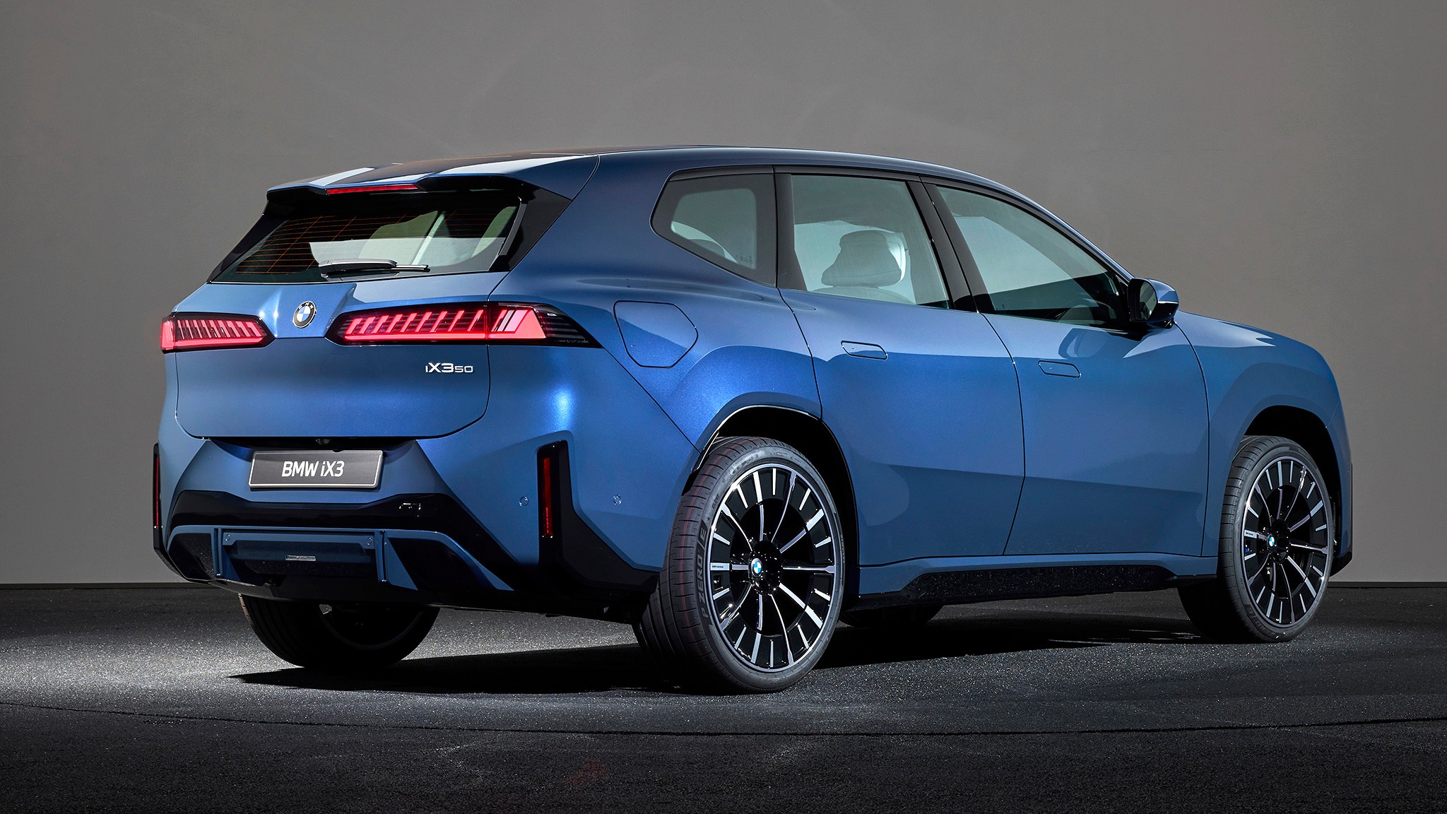 44 2027 BMW iX3 first look