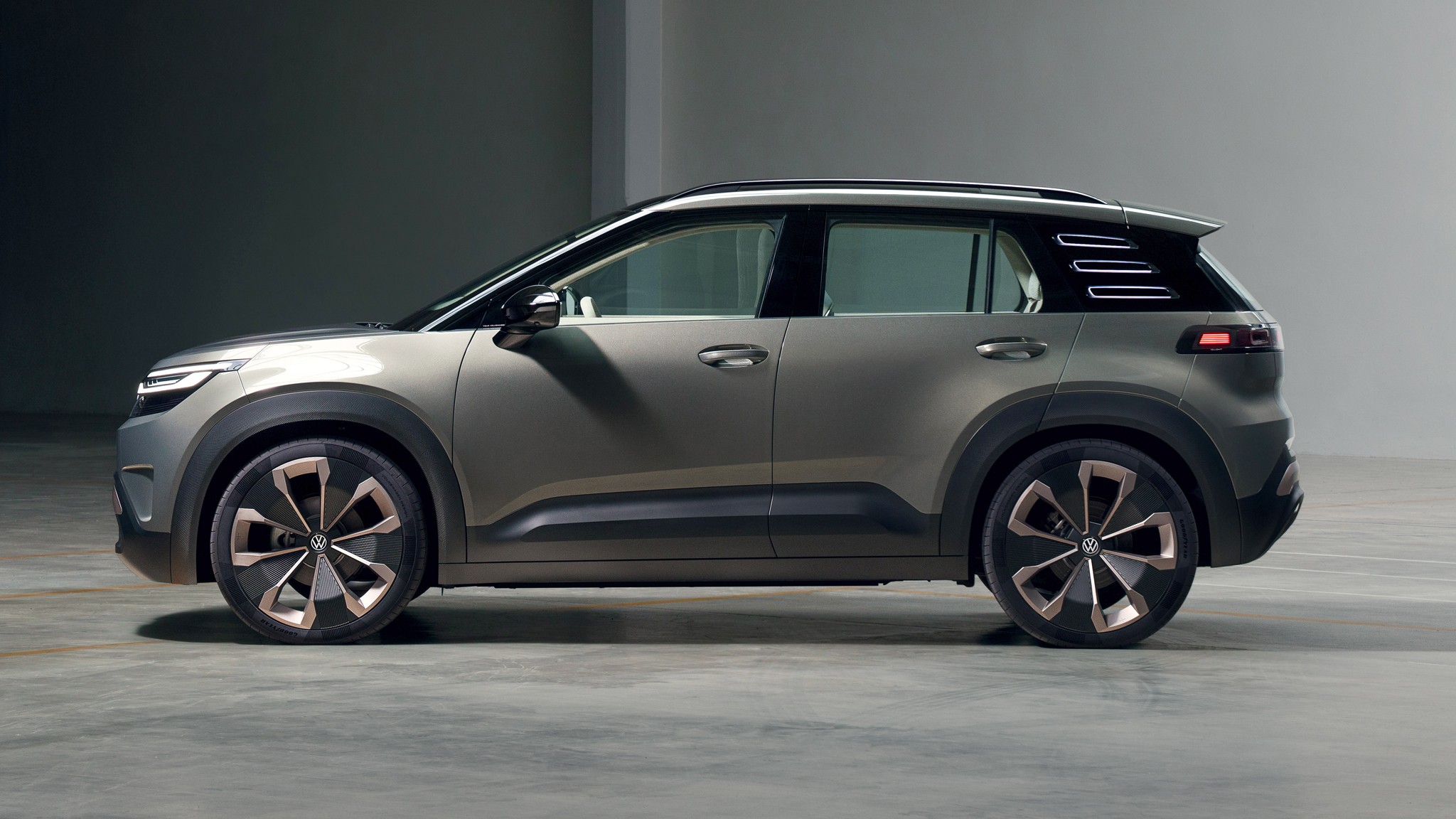 volkswagen id cross concept profile