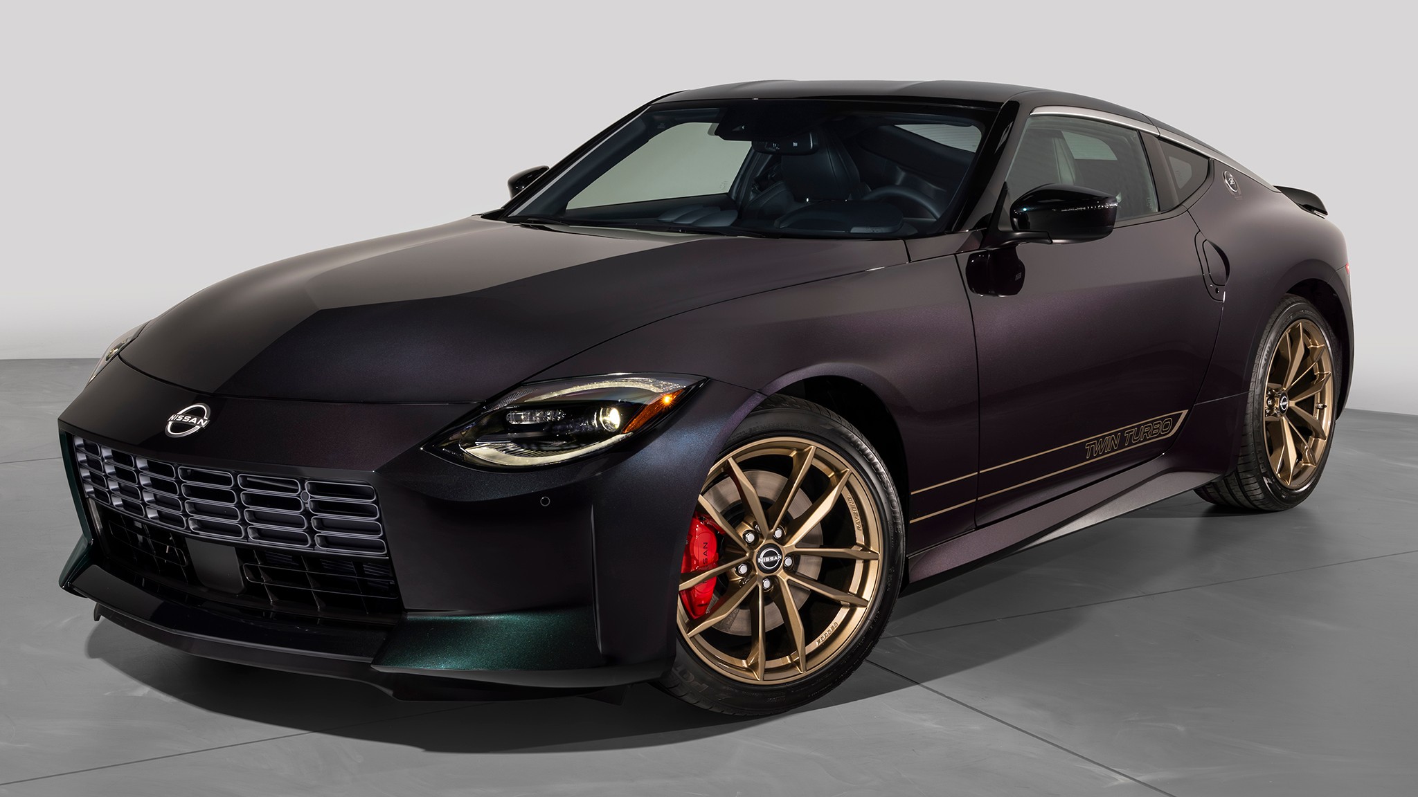 2026 Nissan Z Heritage Edition Front 3 4