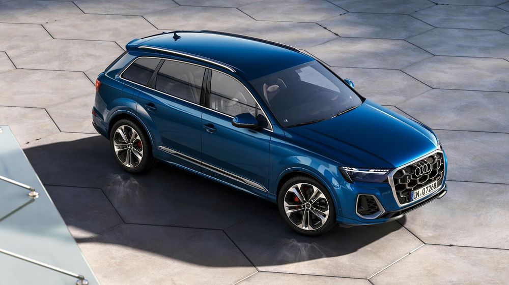 2 2025 Audi Q7 top view