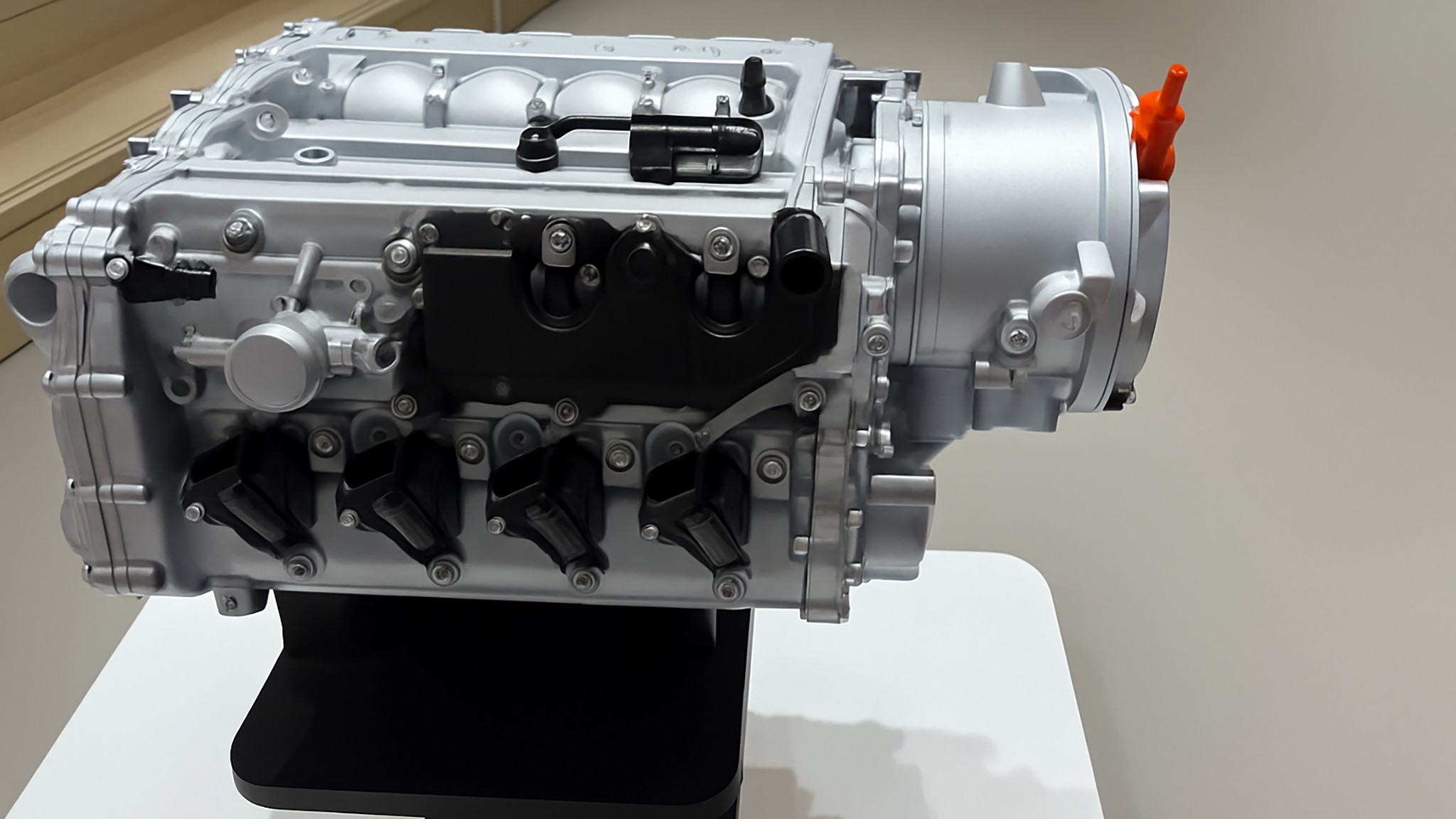 horse powertrain c15 range extender back side