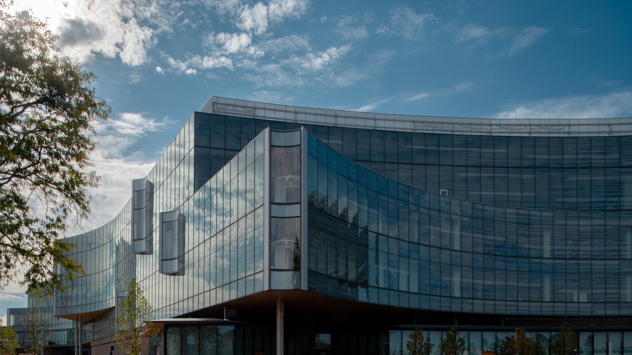 Ford Global Headquarters New Henry Ford II World Center 6