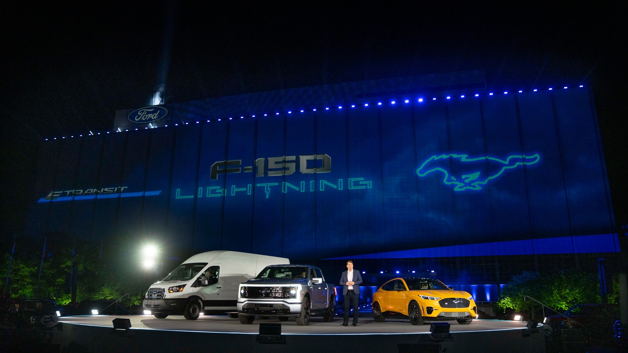 Ford Global Headquarters New Henry Ford II World Center 14