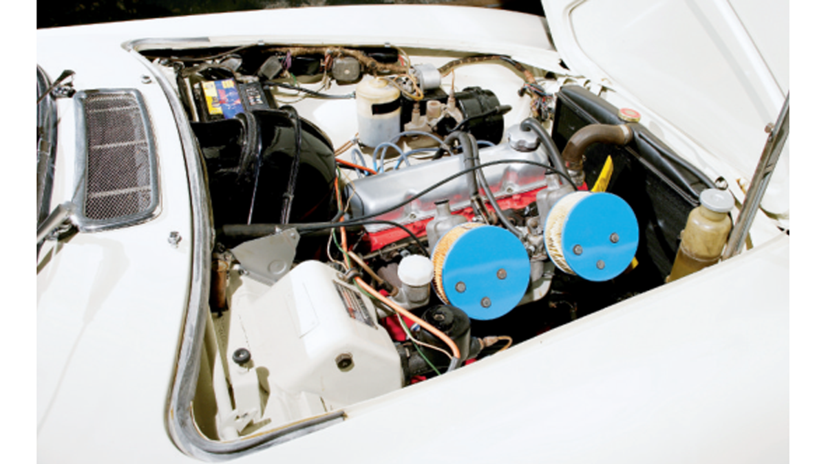 005 roger moore volvo p1800 saint ohv engine refurb