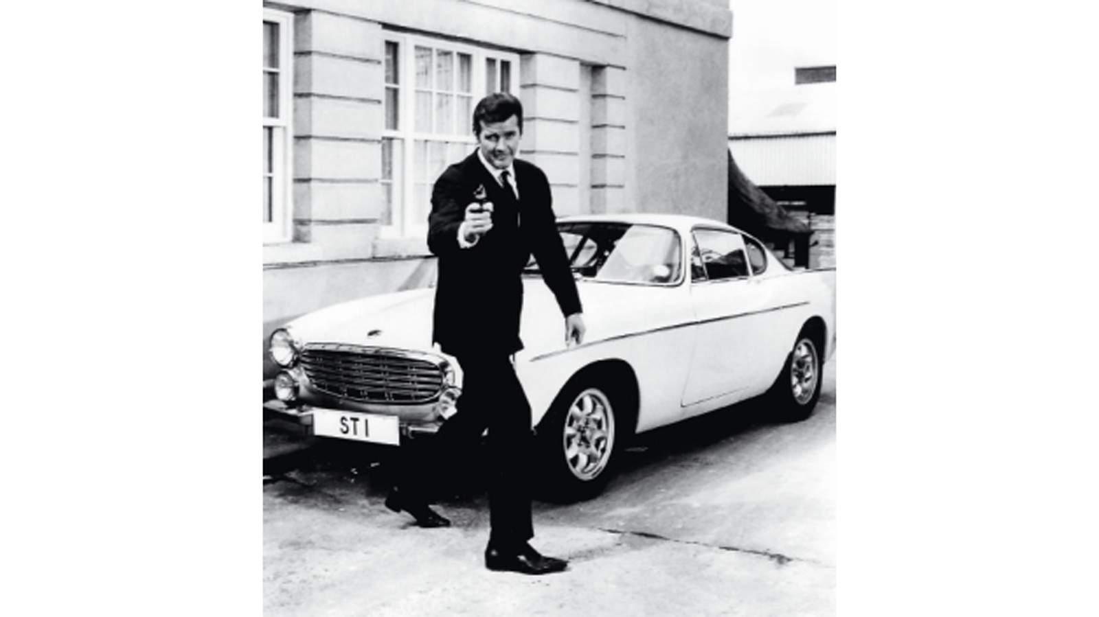 012 roger moore volvo p1800