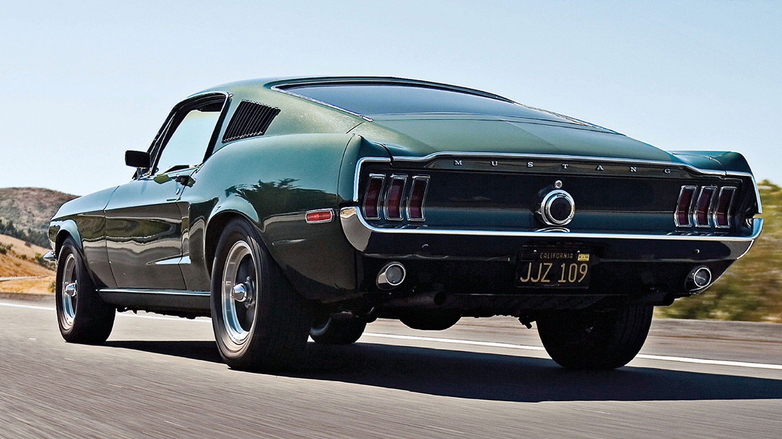 016 bullitt 1968 mustang gt 390 replica rear three quarter driving san francisco car chase