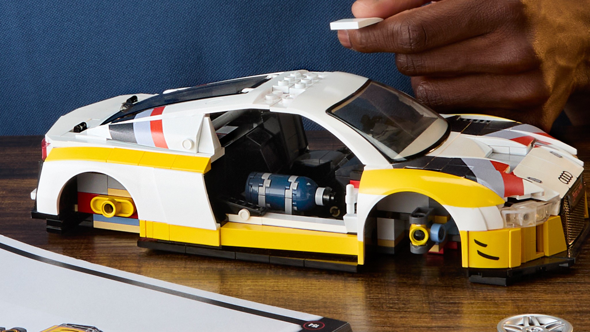 Audi R8 Avant RS2 Mattel Brick Shop Models 10