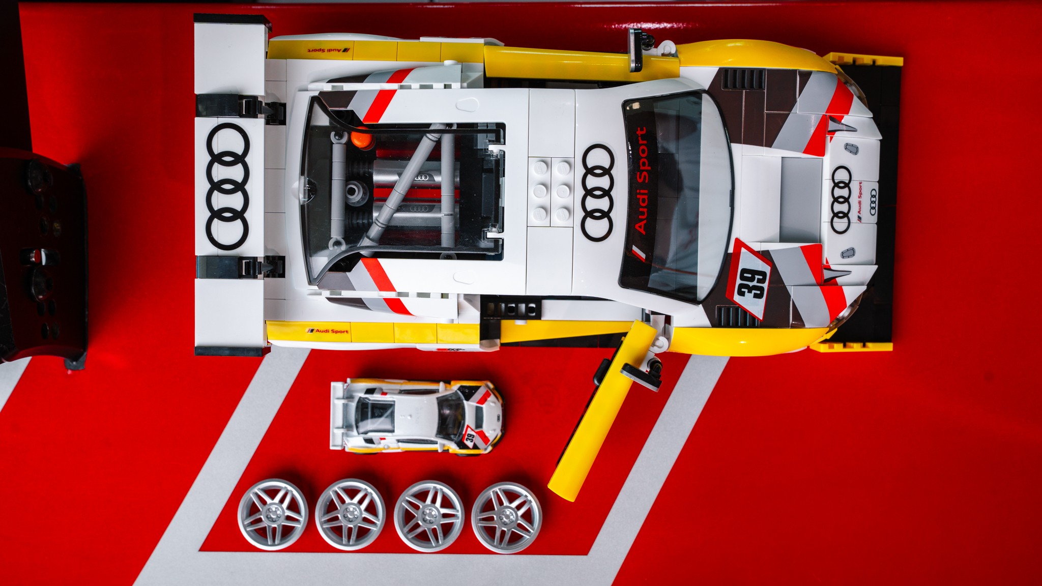 Audi R8 Avant S2 Mattel Brick Shop Models 12