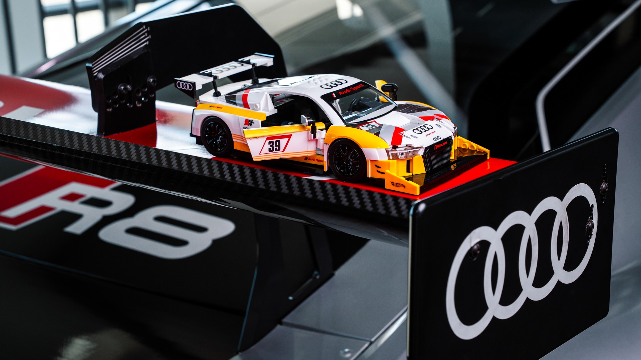 Audi R8 Avant S2 Mattel Brick Shop Models 15