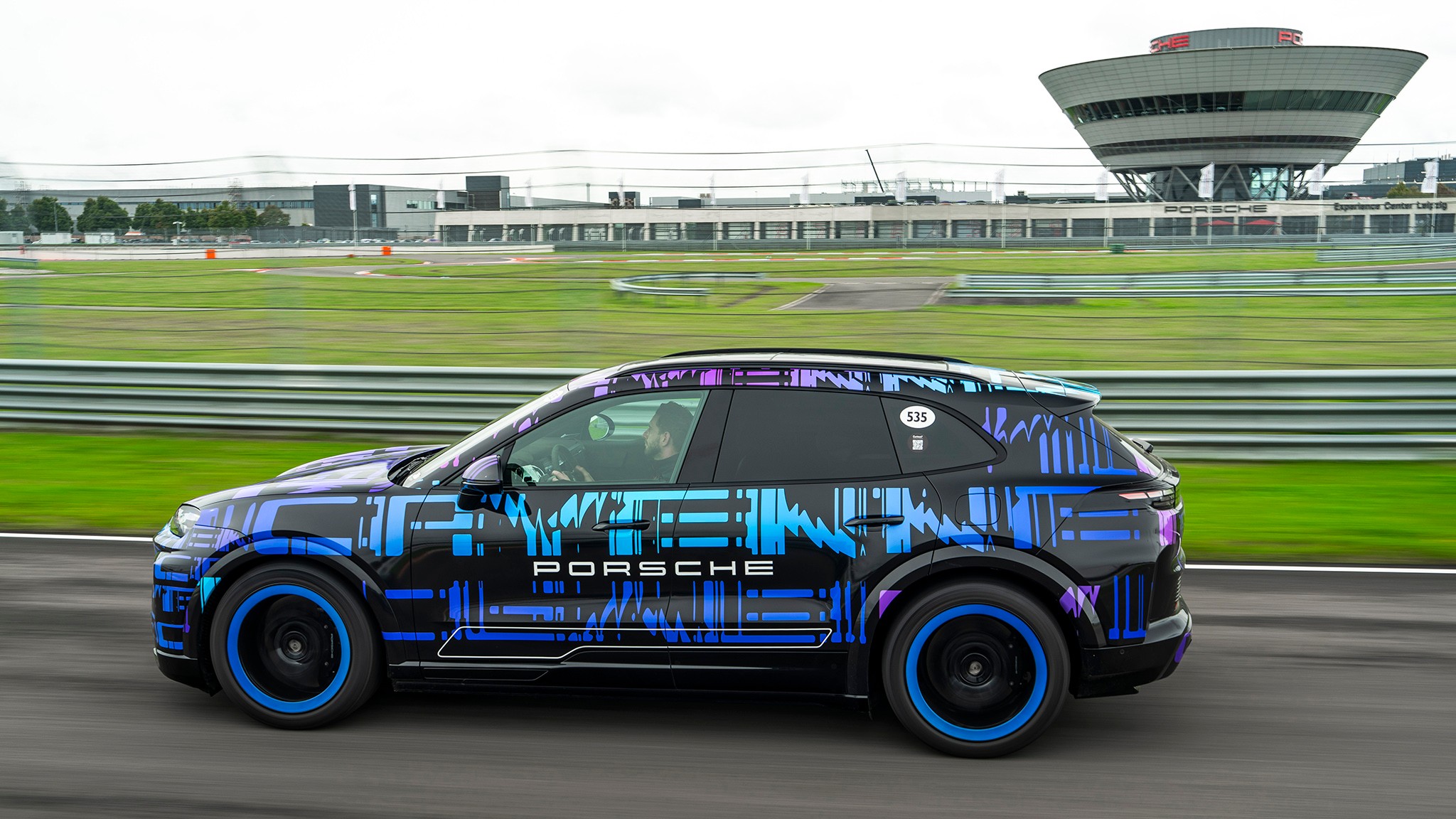 3 2027 Porsche Cayenne EV Tech Dive