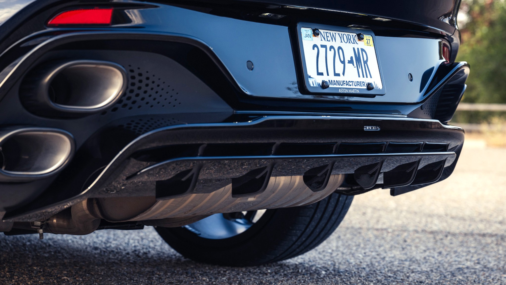 38 2026 Aston Martin DBX S Chimera Blue