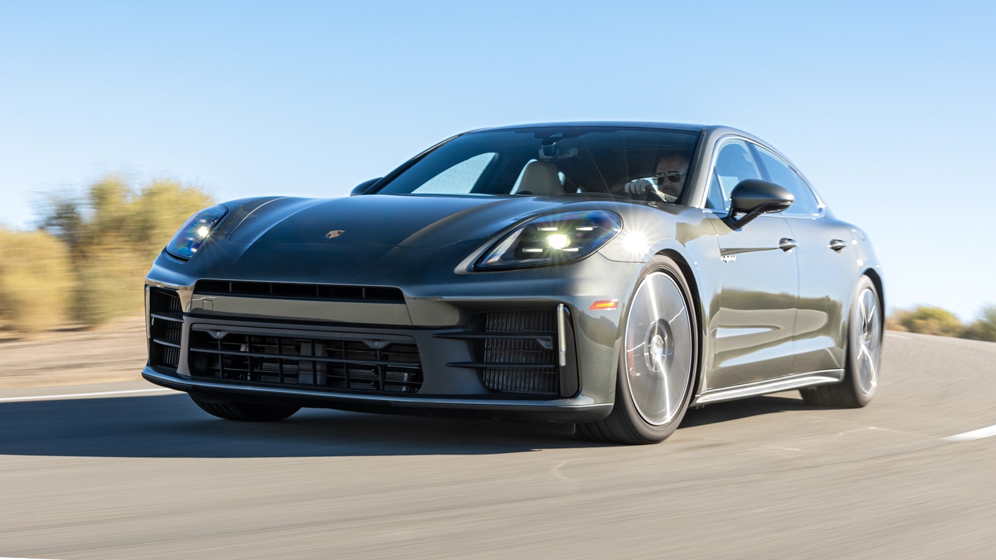 001 2025 Porsche Panamera 4S E Hybrid