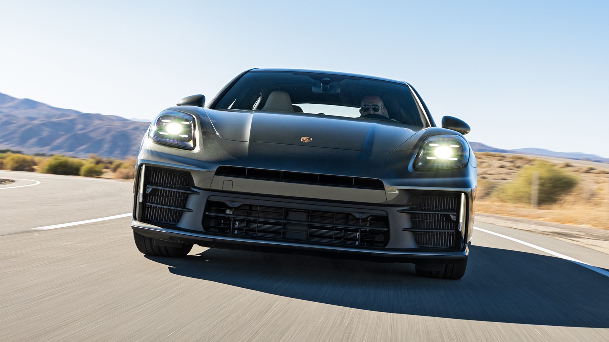 004 2025 Porsche Panamera 4S E Hybrid