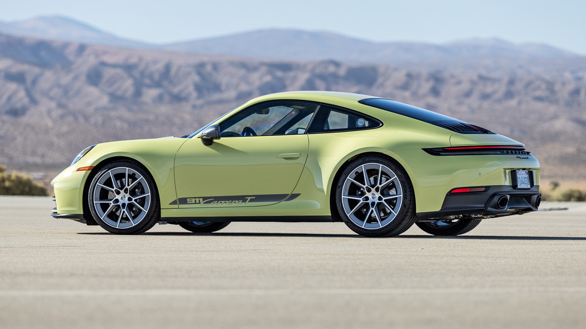 007 2025 Porsche 911 T